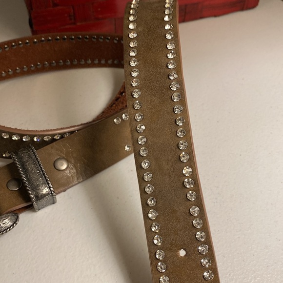 Women’s Rhinestone Border Leather Belt - Picture 2 of 7